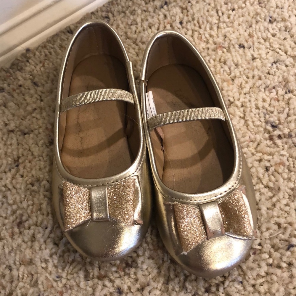 ✌️2 for $10/Lily & Dan Gold Bow Maryjane Flats